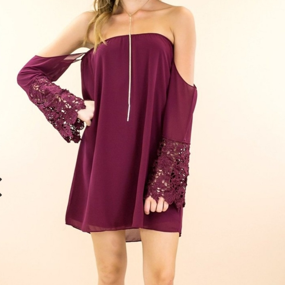 Off shoulder, lace dress